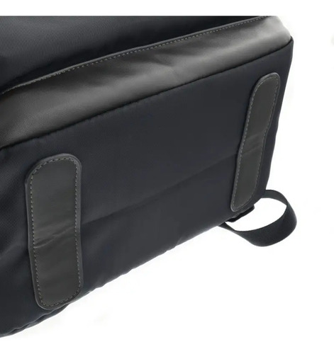 Mochila Para Notebook Klip Xtreme Berna Color Gris Liso