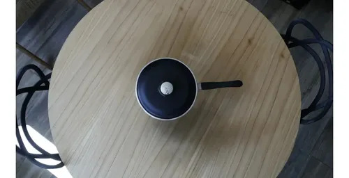 Sartén Con Tapa 24cm , 2.20lts - Avelino Gourmet Negro