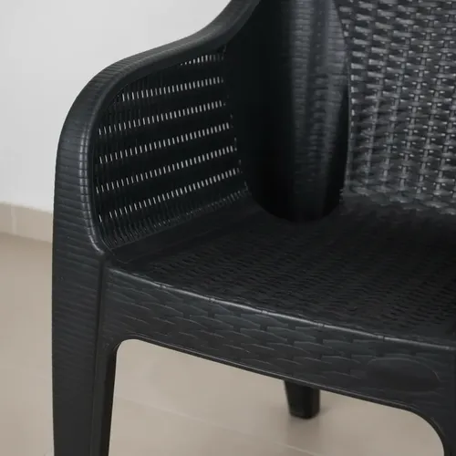 Silla Plastica Latapy Rambo Simil Rattan Negro Negro Plástico