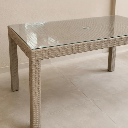 Mesa Plastica Rectangunlar 1.50 Heniver  C/tapa Vidrio Cappuccino